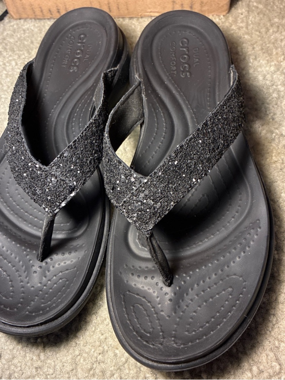 CROCS Women's Black Glitter Thong Sandals